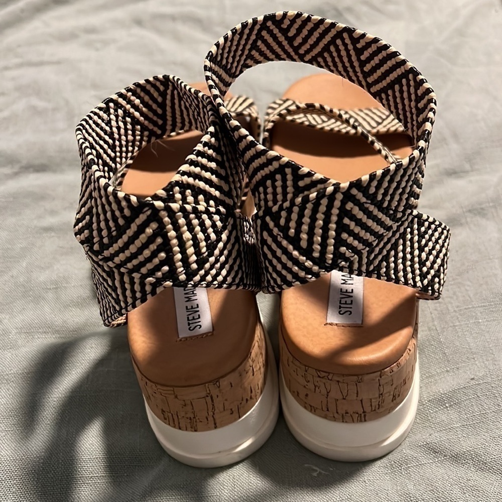 𝅺nwob Steve Madden Platforms - Picture 4 of 5